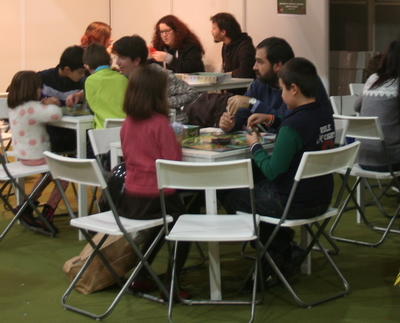 http://www.jugamostodos.org/images/stories/Juegos/JuegosEspana/GalileoNenos/Taller_1.JPG