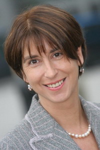 http://www.jugamostodos.org/images/stories/NoticiasMundo/2007/rebecca%20gable%20-%2001.jpg
