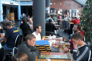 http://www.jugamostodos.org/images/stories/NoticiasMundo/2009/dungeon%20twister%202009%20Lille%20-%2006.jpg