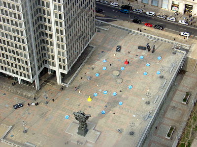 Your move (Thomas Paine Plaza, Philadelphia, USA) Your move (Thomas Paine Plaza, Philadelphia, USA)