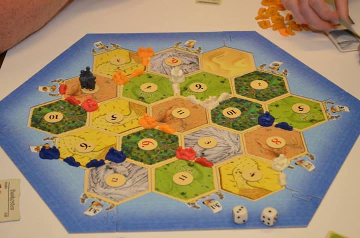 http://www.jugamostodos.org/images/stories/NoticiasMundo/2013/catan%20europa%202013%20-%2004.jpg